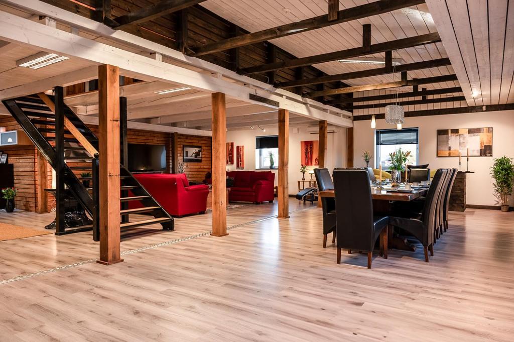 Unique Rustic Property In Skane Linderod Exterior photo